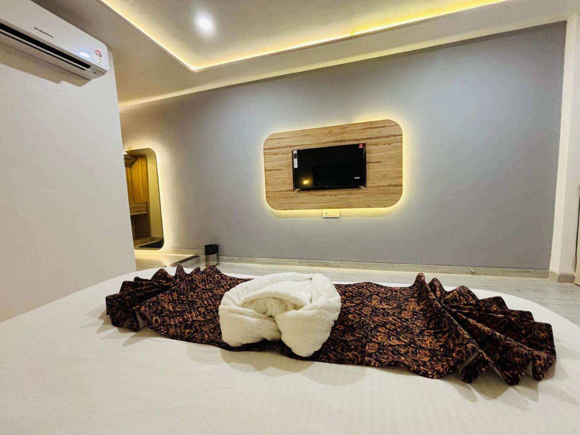 The Lavish Stay Varanasi Exterior foto