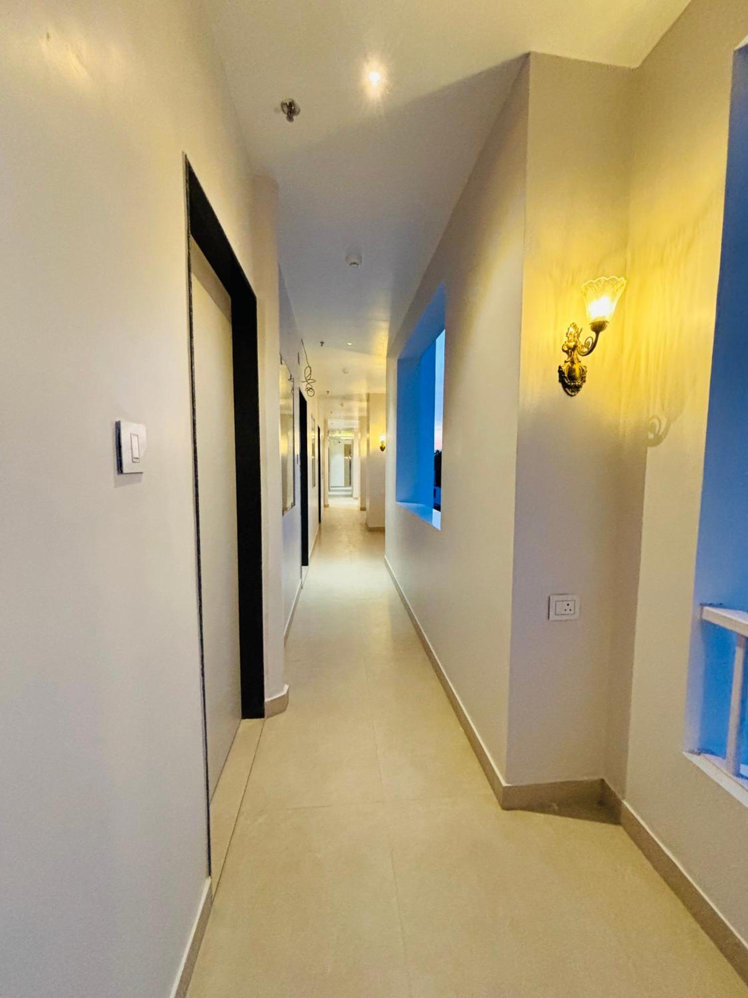 The Lavish Stay Varanasi Exterior foto